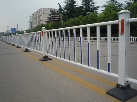 基坑护栏临边防护栏安装常识,铝艺造型